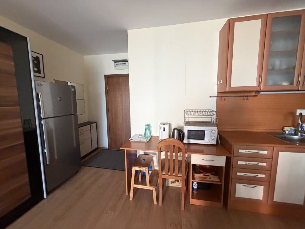 Wohnung mit einem Schlafzimmer in einer modernen Anlage mit Annehmlichkeiten in Ravda