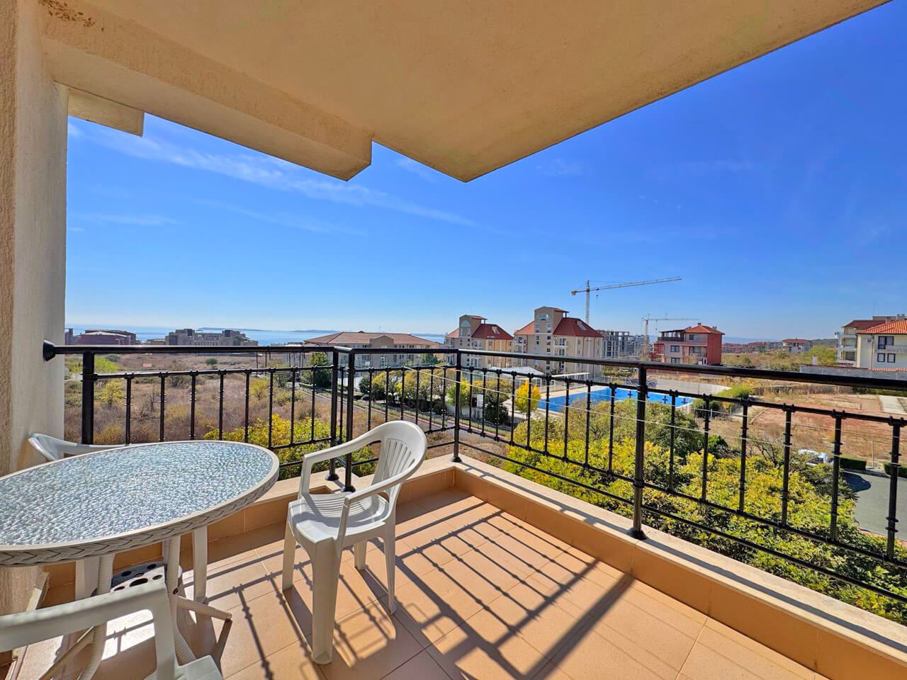 2-Zimmer-Wohnung mit Meerblick in Sveti Vlas – Luxus, Pools und SPA-Einrichtungen das ganze Jahr über