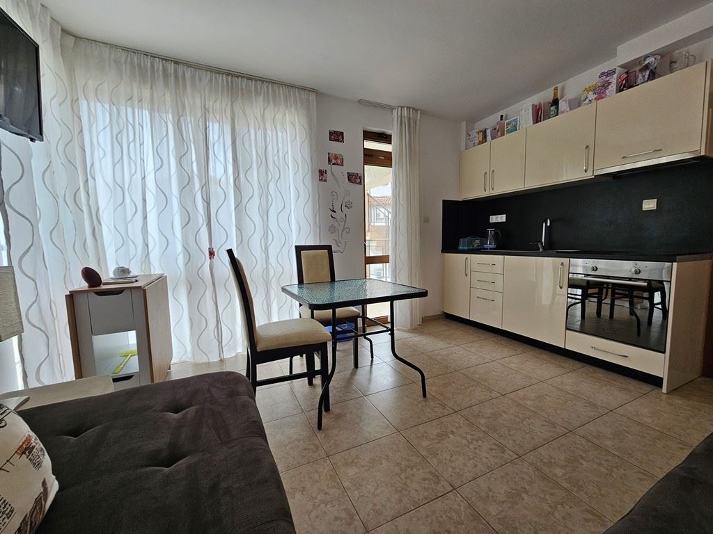 Zweizimmerwohnung mit Meeresatmosphäre im Herzen von Sveti Vlas