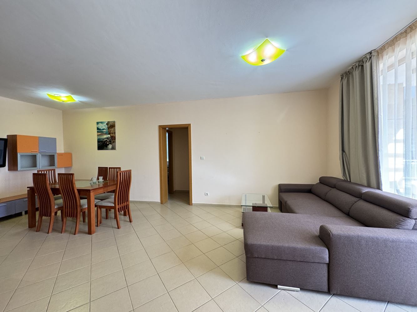 Geräumige 3-Zimmer-Wohnung in erster Meereslinie in Sveti Vlas – Meer- und Poolblick
