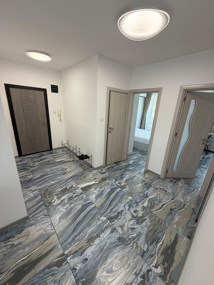 Geräumige 2-Zimmer-Wohnung mit Poolblick in Sonnenstrand – ausgezeichnete Wahl für Familie und Investition