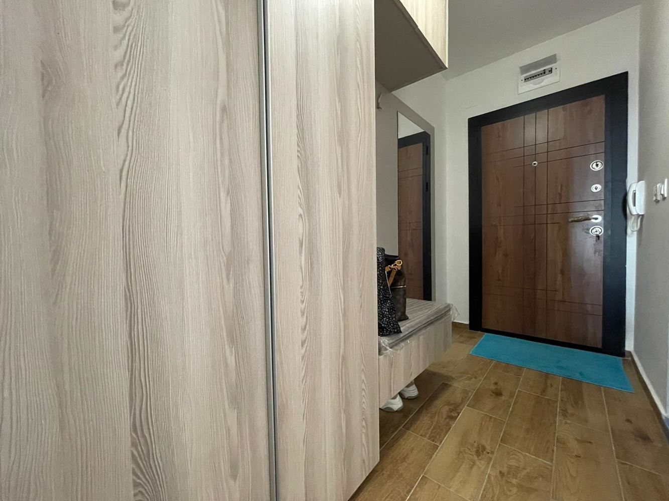 Möblierte Wohnung mit einem Schlafzimmer ohne Wartungsgebühr in Sarafovo
