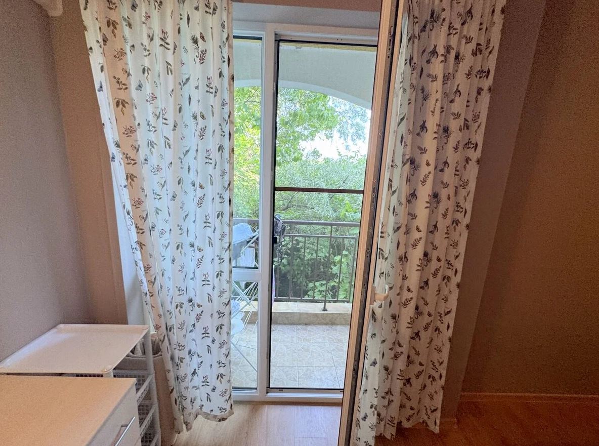 Zweizimmerwohnung mit Meerblick in einer geschlossenen Anlage in Ravda – 200 m vom Meer entfernt