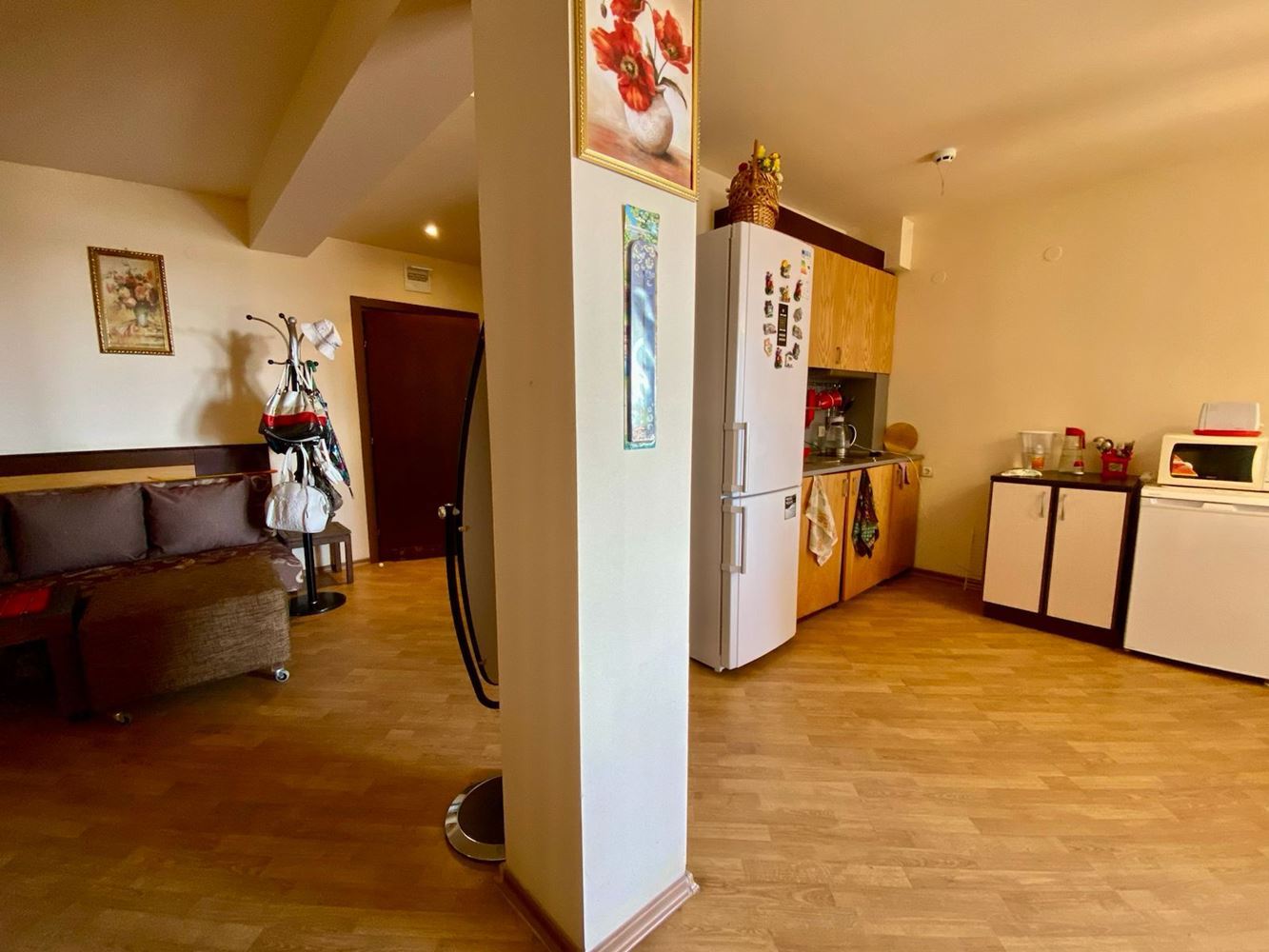 Geräumiges voll möbliertes Studio mit Poolblick in Sunny Beach – Komfort, Ruhe und hervorragende Investition