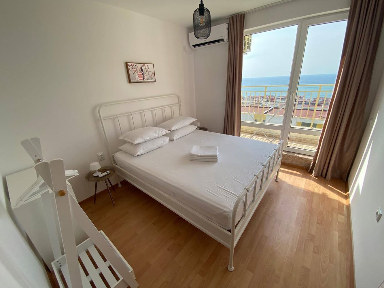 2-Zimmer-Wohnung mit Panoramameerblick in einer luxuriösen Anlage mit zahlreichen Dienstleistungen