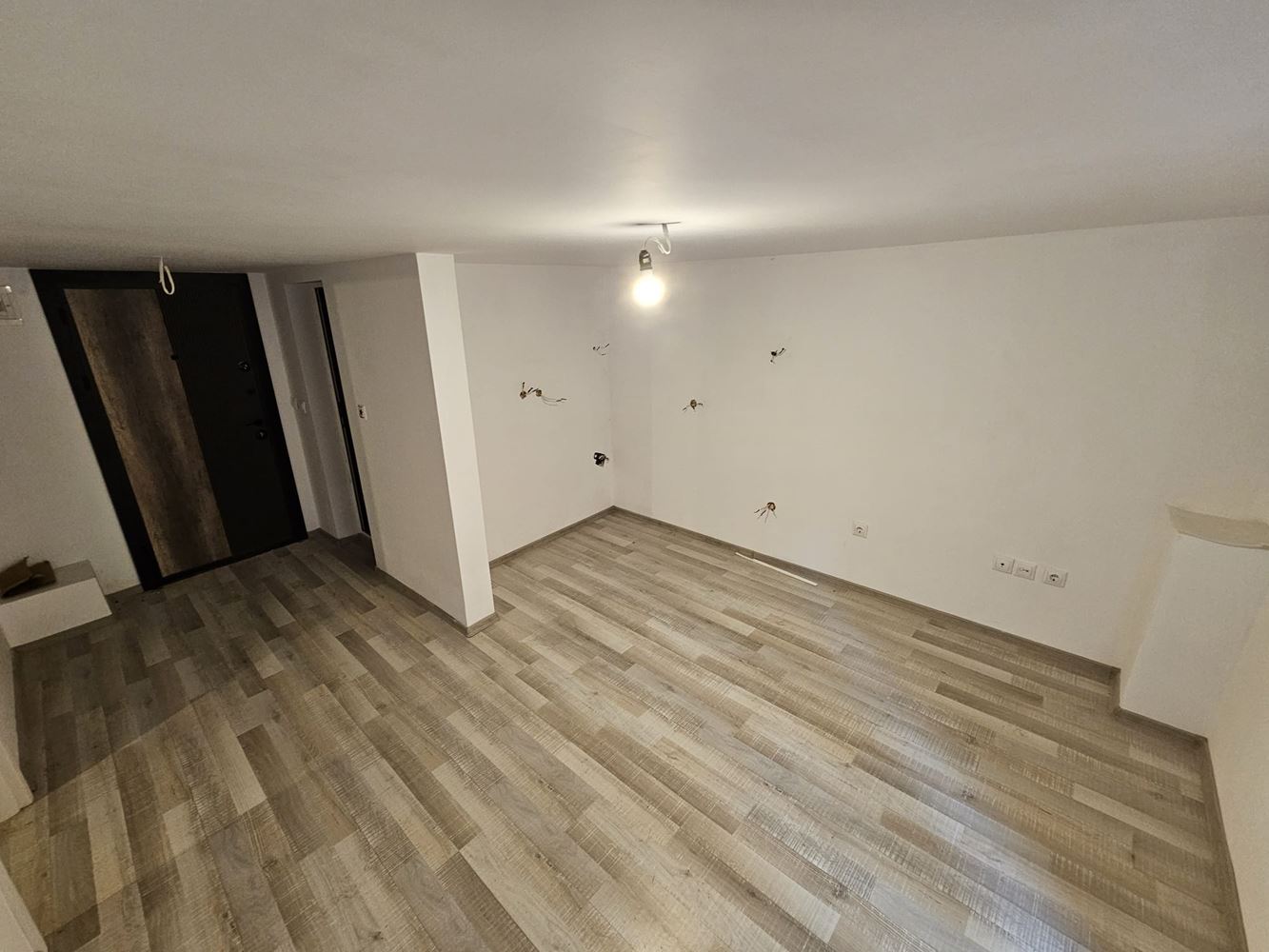Ein-Zimmer-Wohnung in Sveti Vlas – heller Souterrain, bezugsfertig, keine Wartungsgebühr
