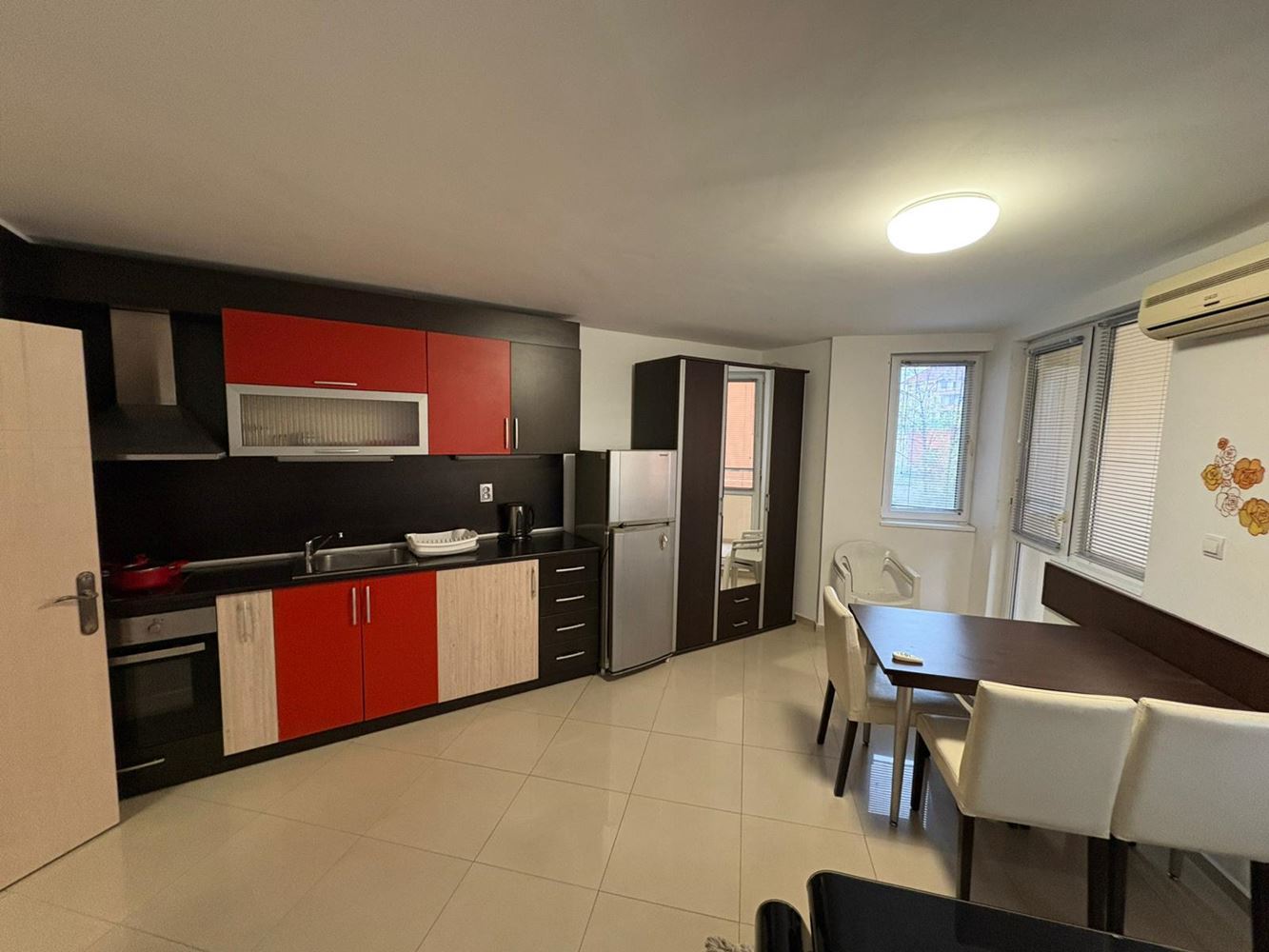 Zwei-Zimmer-Wohnung in Pomorie – ausgezeichnete Lage nur 400 m vom Meer und Stadtzentrum entfernt