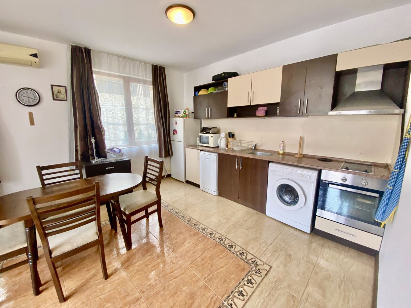 Luxusapartment in erster Meereslinie in Sweti Wlas – zwei Schlafzimmer, Meerblick und vollständige Infrastruktur