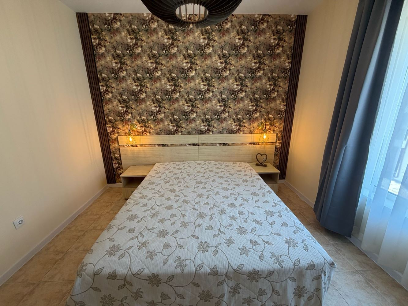 Helle und großzügige Wohnung mit einem Schlafzimmer und wunderschönem Poolblick an der Grenze zwischen Sonnenstrand und Sweti Wlas