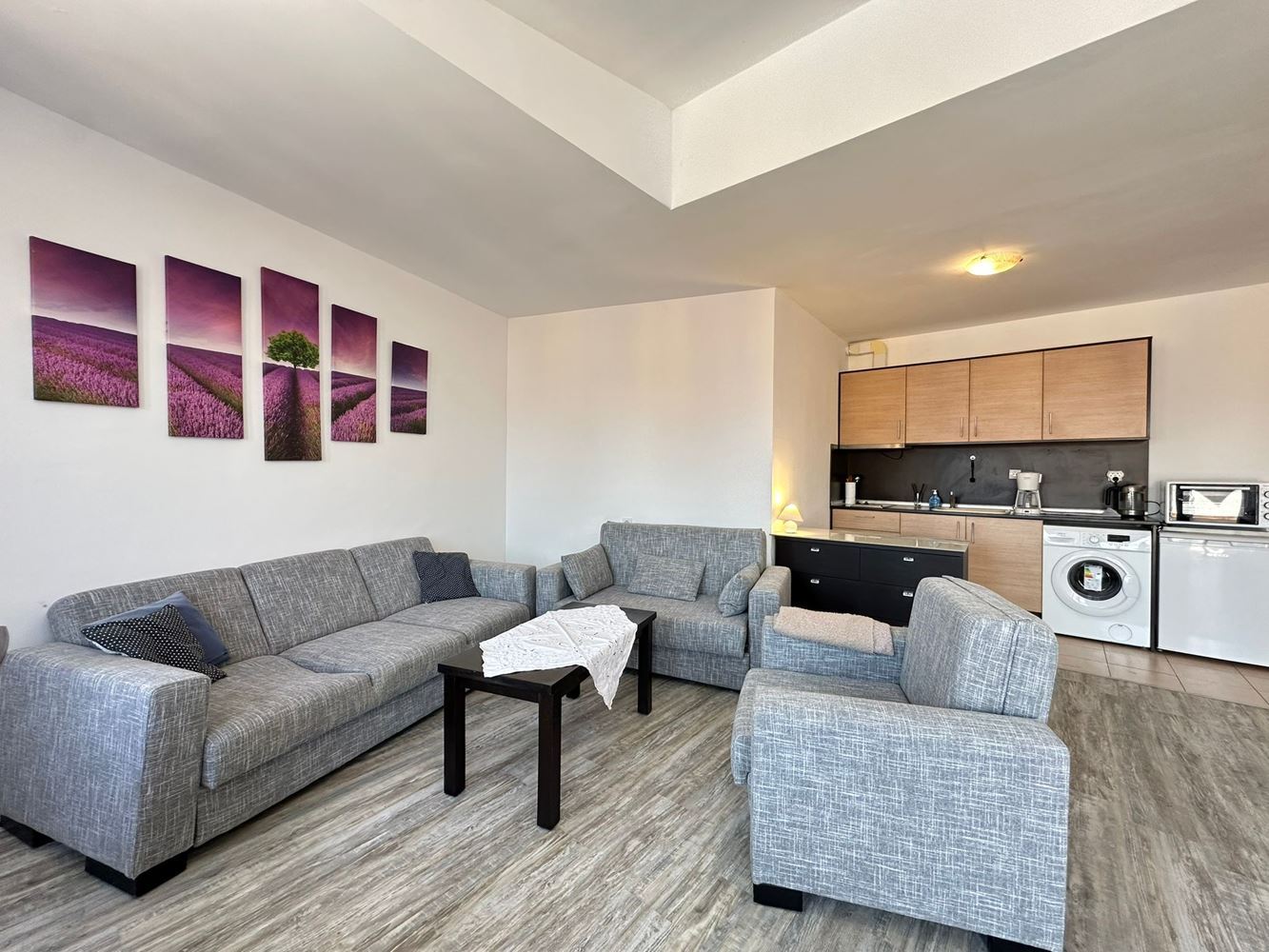Wohnung mit einem Schlafzimmer in erster Meereslinie in Aheloy – Meeresatmosphäre, luxuriöse Annehmlichkeiten und fertige Unterlagen für den Kaufabschluss