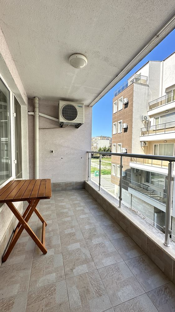 Ein-Zimmer-Apartment 100 m vom Strand in Pomorie – Komfort, Bequemlichkeit und Meerblick