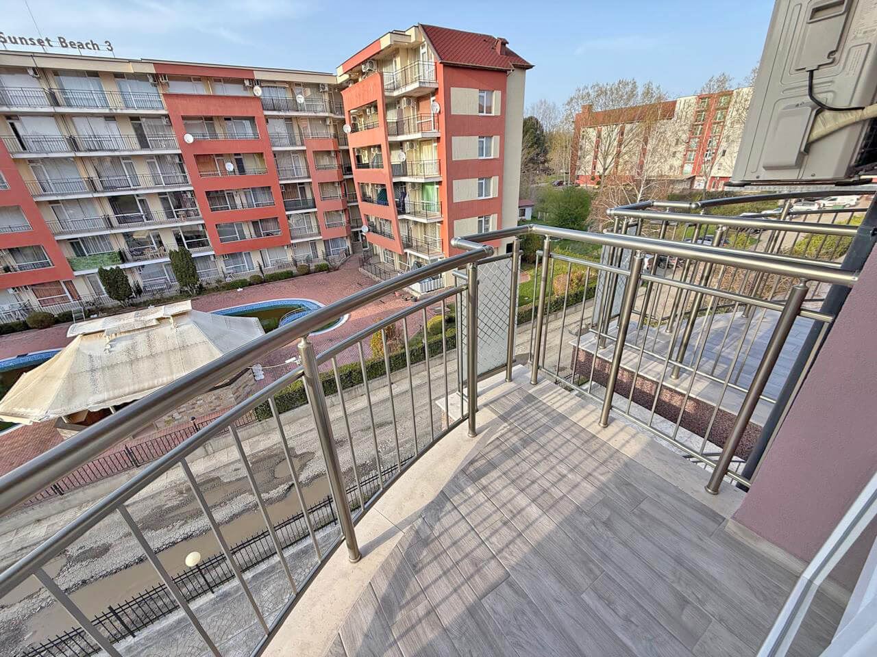 Luxuriös möblierte Einzimmerwohnung in Sonnenstrand – Ruhe, Grün und ausgezeichnete Lage