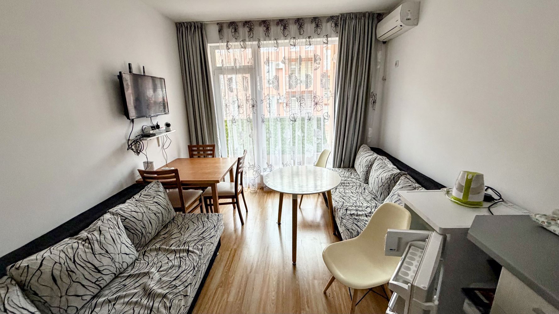 Gemütliches, möbliertes Studio in einer ruhigen Anlage am Stadtrand von Sonnenstrand – hervorragende Investition und Ferienimmobilie