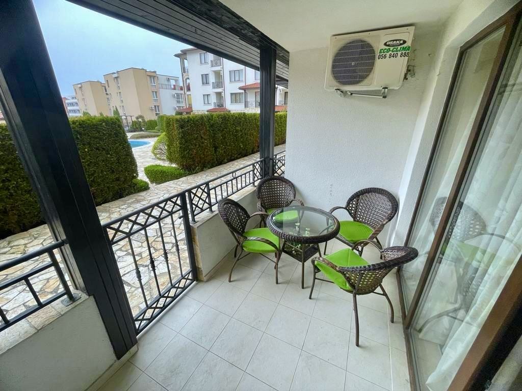 Geräumige Wohnung mit zwei Schlafzimmern und eigenem Garten in Nessebar – Komfort, Ruhe und eine hervorragend gepflegte Anlage