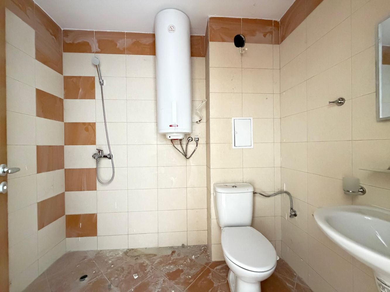 Neue Wohnung mit einem Schlafzimmer ohne Wartungsgebühr in ruhiger Lage nahe Sonnenstrand