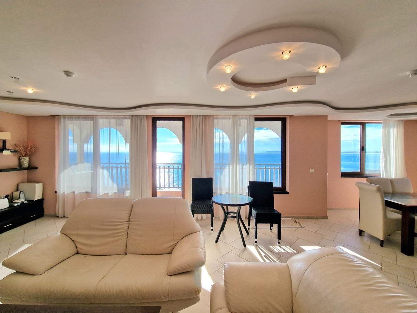 Meeresoase – 3-Zimmer-Wohnung mit beeindruckendem Meerblick in Sveti Vlas