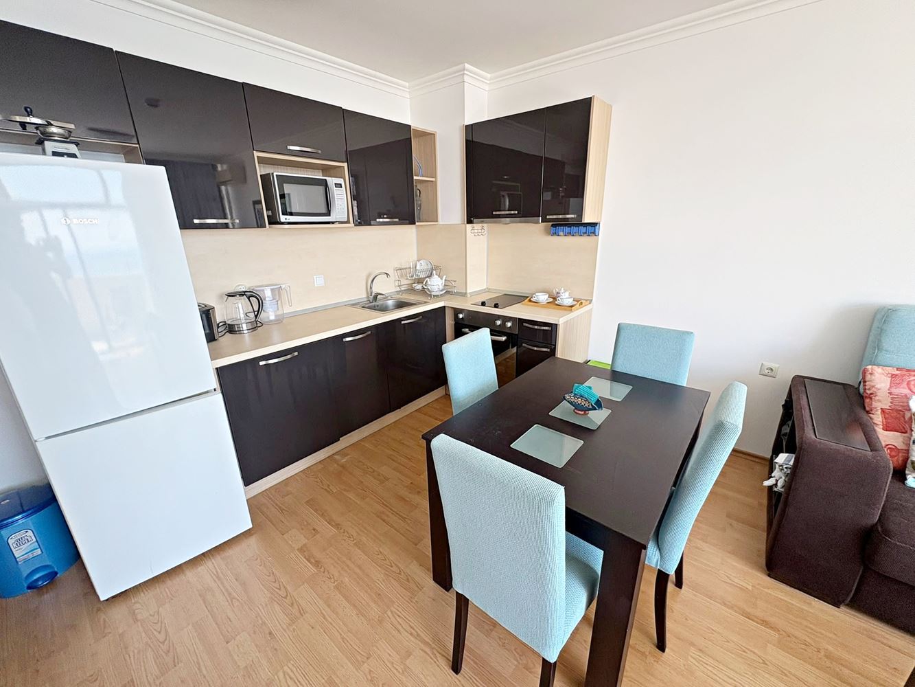 Luxuriöse 2-Zimmer-Wohnung mit Panoramablick auf das Meer in erster Linie in Sveti Vlas