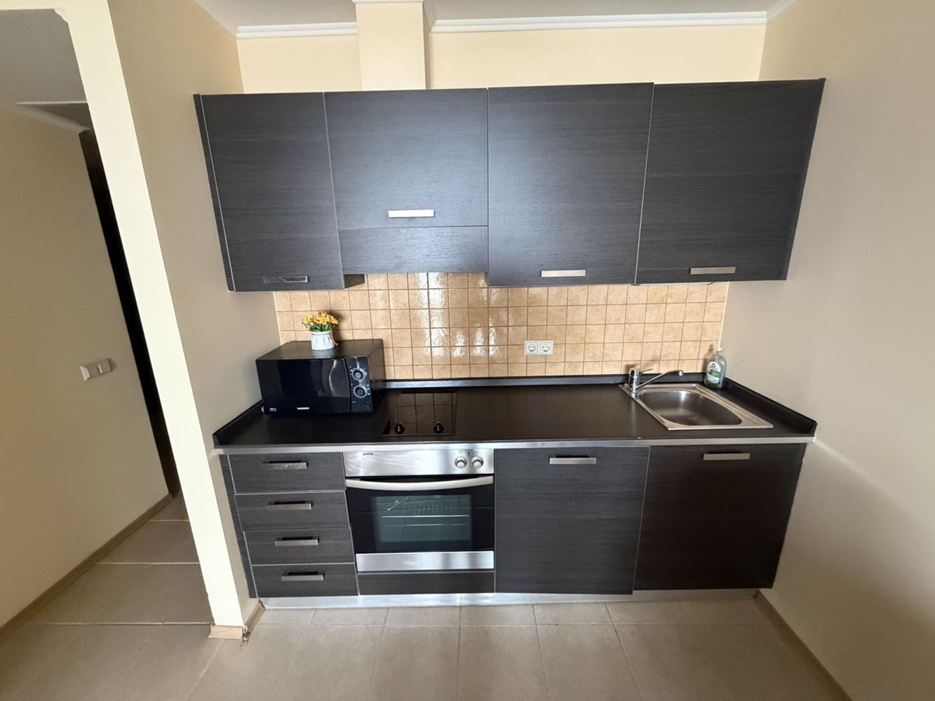 Zwei-Zimmer-Wohnung in Pomorie mit direktem Meerblick – luxuriöses Wohnen am Meer