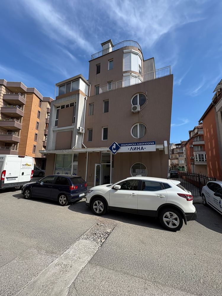 Geräumige Wohnung mit zwei Schlafzimmern in Pomorie – nur 400 Meter vom Meer entfernt