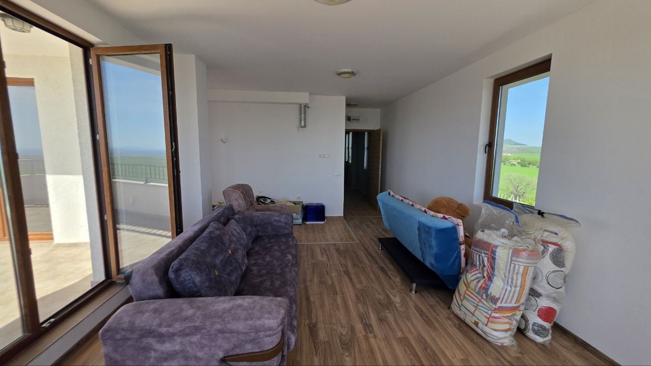 Geräumige Zweizimmerwohnung mit Meerblick in Acheloj – Ruhe, Grün und luxuriöse Annehmlichkeiten