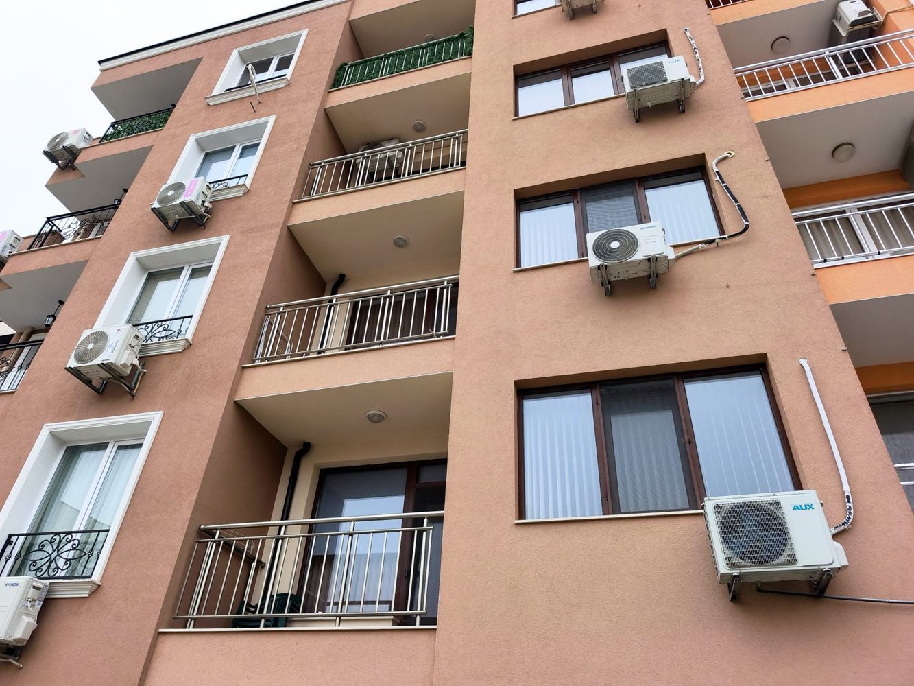 Gemütliche Einzimmerwohnung mit einer Schlafzimmer im neuen Stadtteil von Nessebar – keine Instandhaltungsgebühr