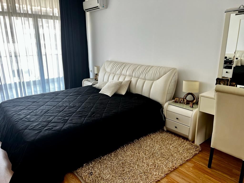Gemütliche Zweizimmerwohnung mit Panoramablick auf das Meer und die Berge in Sveti Vlas
