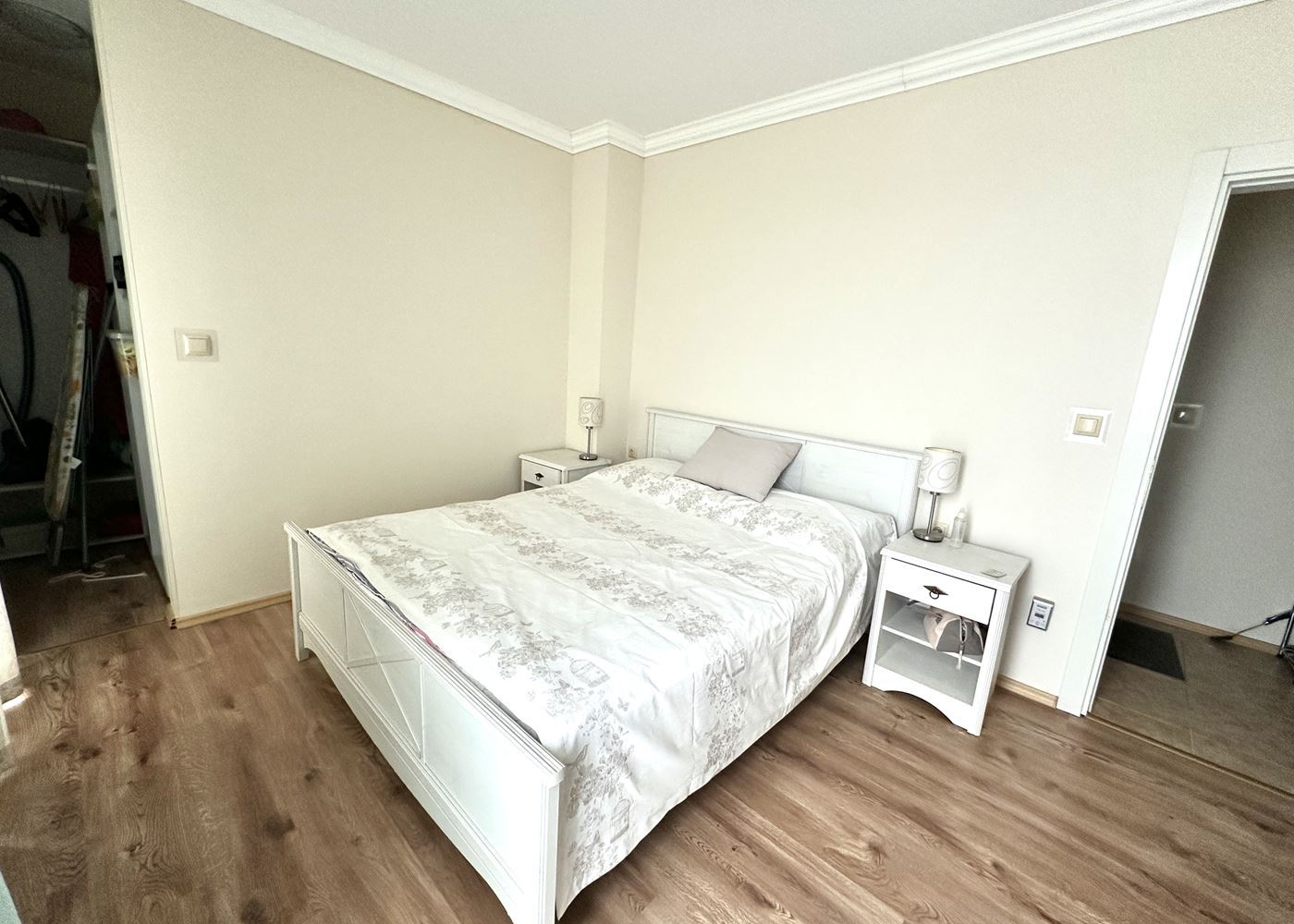 Geräumige 3-Zimmer-Wohnung mit Meerblick in Ravda