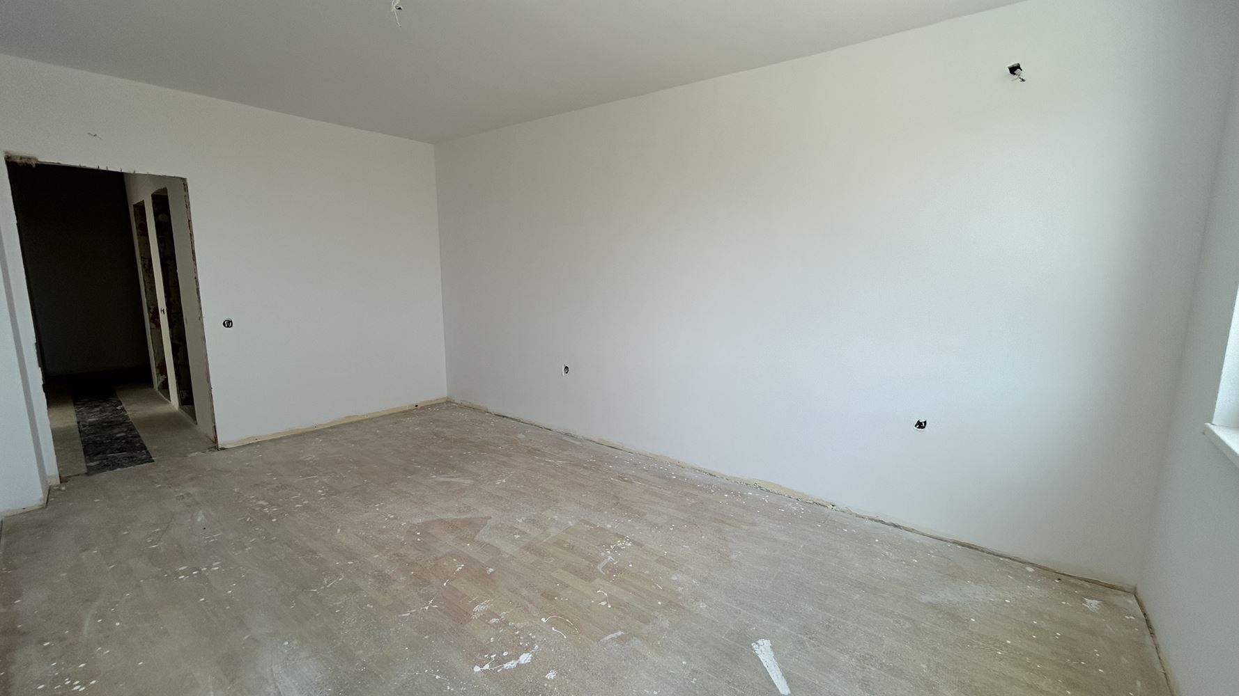 Apartment mit zwei Schlafzimmern, Südausrichtung in erster Meereslinie – Raum, Komfort und ausgezeichnete Investition