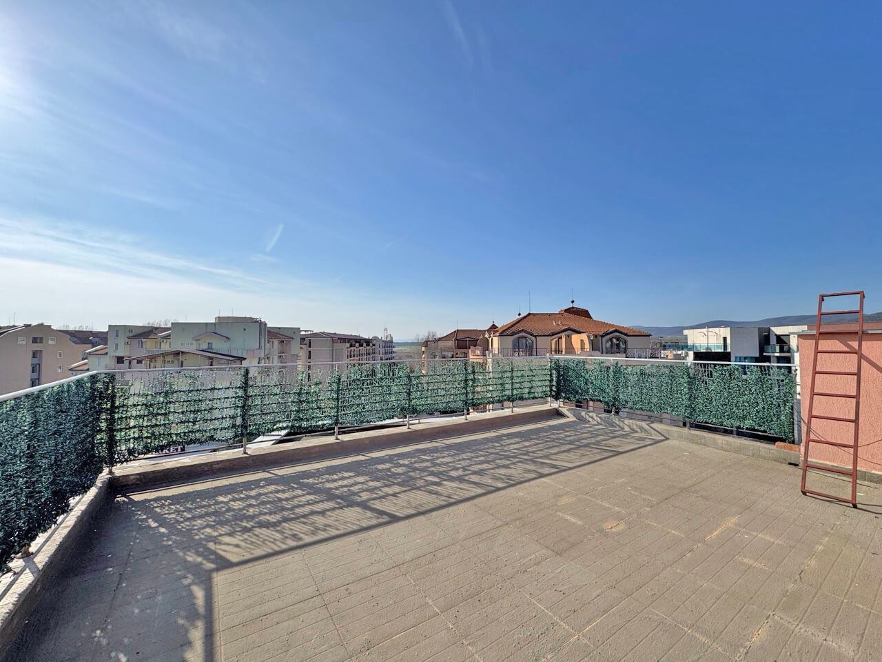 Luxuriöses Penthouse in Sonnenstrand mit beeindruckender Panoramaterrasse und ausgezeichneter Lage