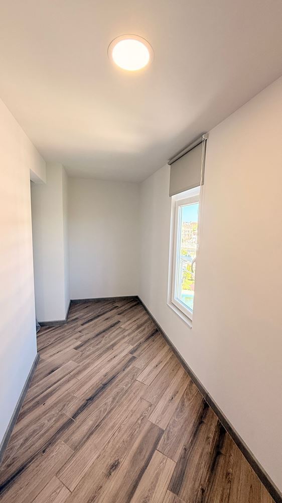 Luxuriöse Wohnung mit drei Schlafzimmern in erster Meereslinie in Ravda – Raum, Prestige und beeindruckendes Meerespanorama