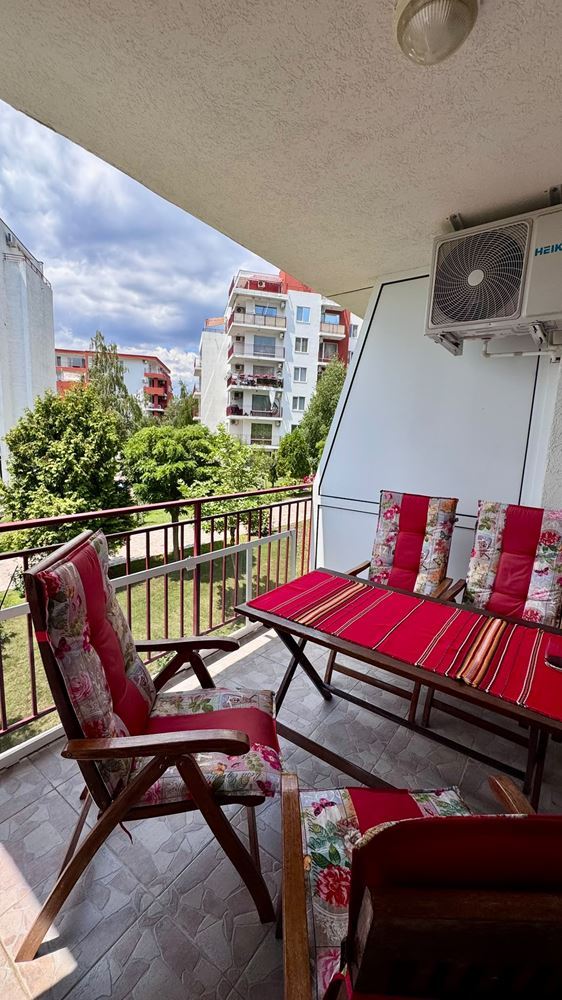 Erste Meereslinie in Sveti Vlas – Wohnung mit Meerblick in einer Anlage mit eigener Infrastruktur