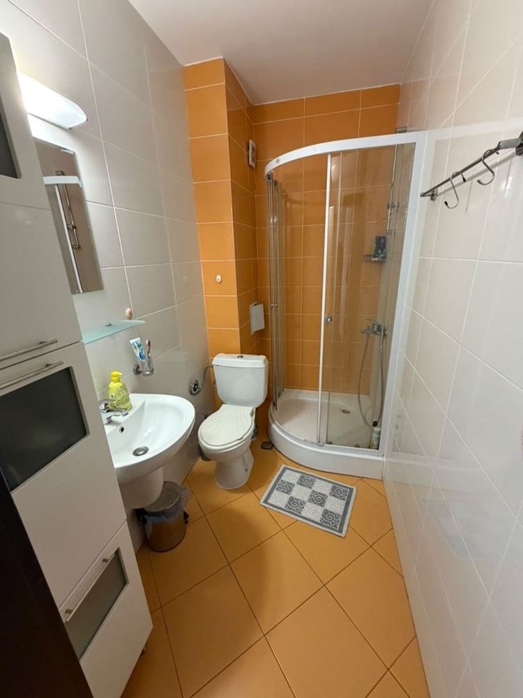 Stilvolle Wohnung mit einem Schlafzimmer und Meerblick in einer prestigeträchtigen Wohnanlage in Sveti Vlas – ideal für Urlaub und Investition