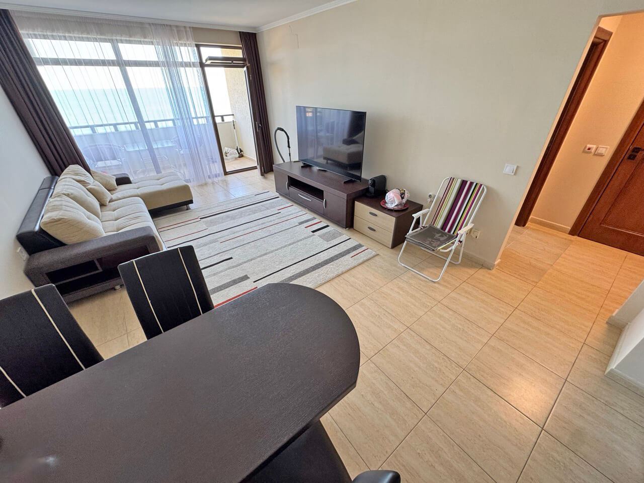 Zweizimmerwohnung in erster Meereslinie mit Panoramablick auf das Meer in Sveti Vlas