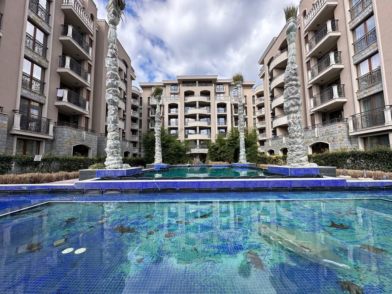 Drei-Zimmer-Wohnung in einem Elite-Komplex in Sunny Beach – moderner Luxus, Komfort und Meeresatmosphäre