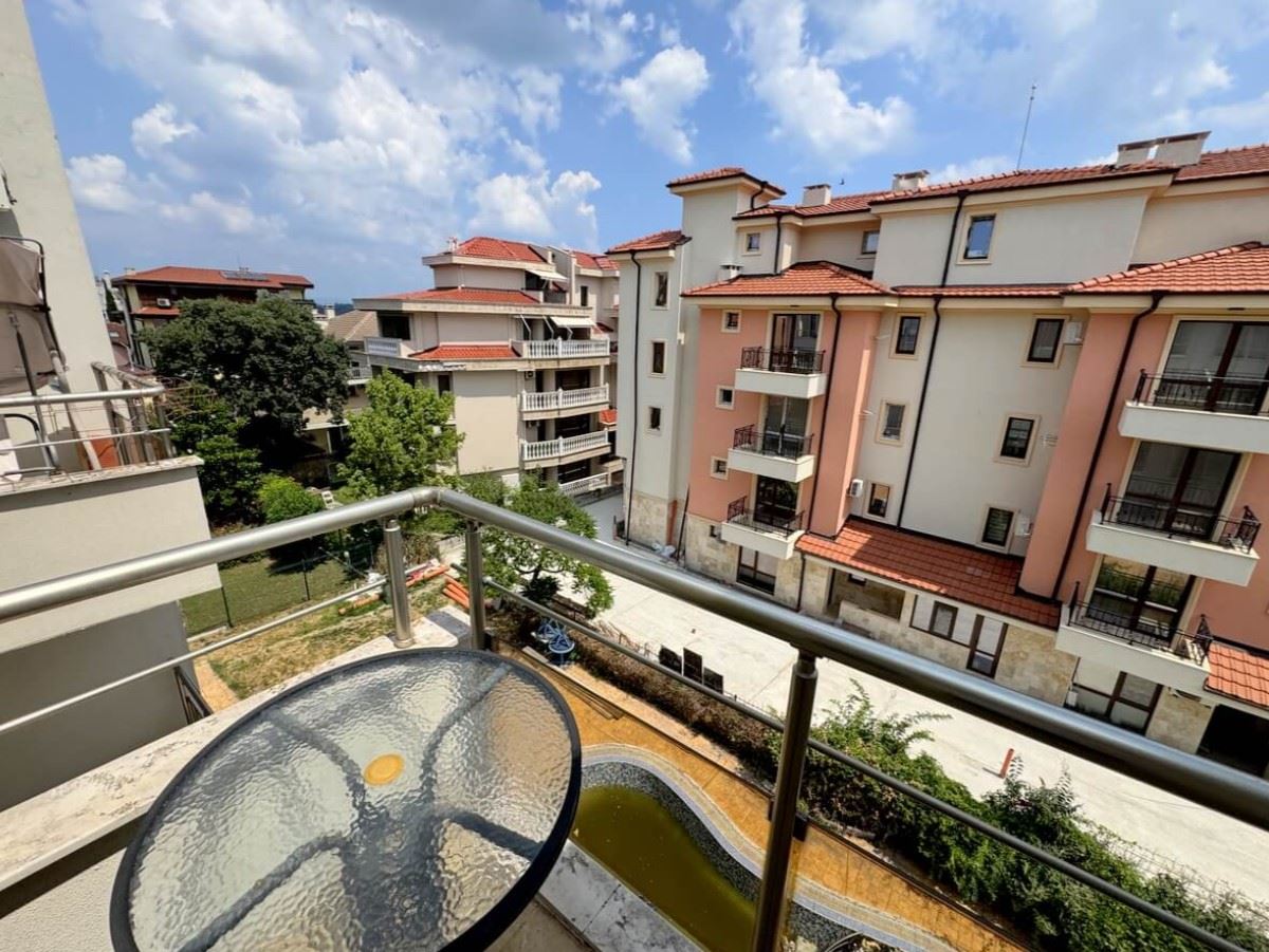 Studio 50 Meter vom Meer entfernt in Ravda – eine ausgezeichnete Gelegenheit für Ihr eigenes Zuhause am Meer und als Investition