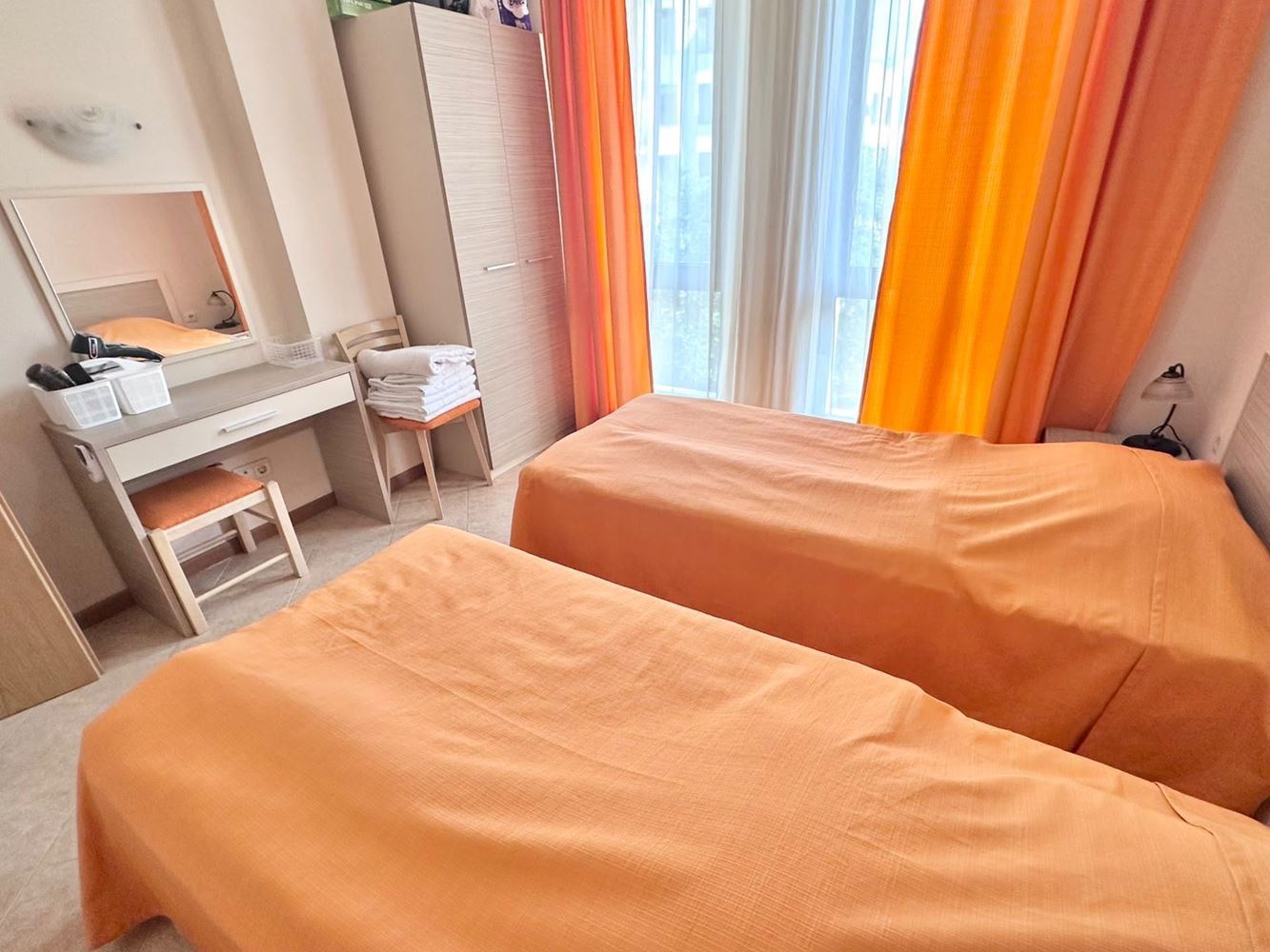 Großzügige 3-Zimmer-Wohnung mit ausgezeichneter Infrastruktur in Sonnenstrand