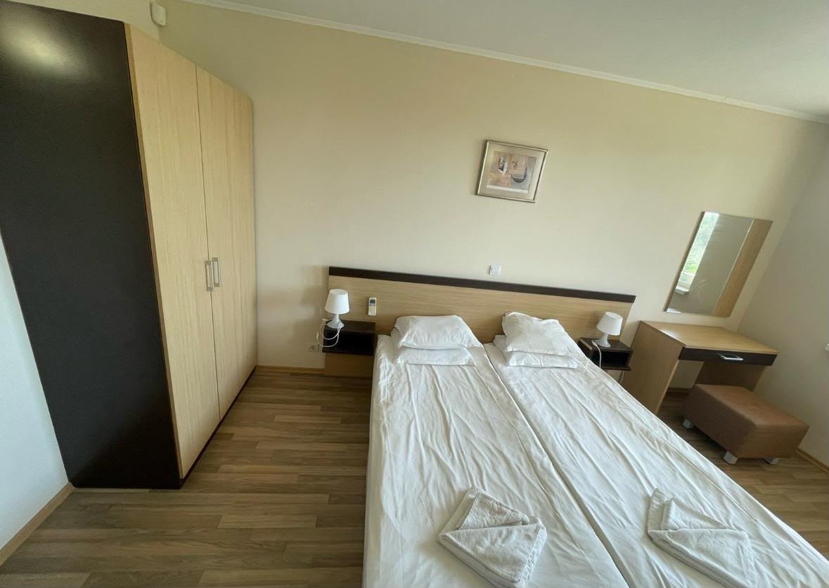 Großzügige 3-Zimmer-Wohnung in erster Meereslinie in Obzor mit Panoramablick auf das Meer