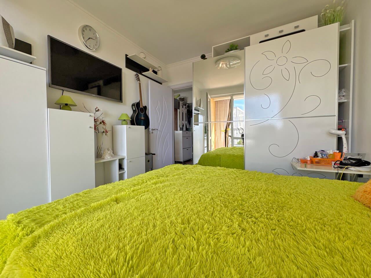 Geräumiges möbliertes Studio in Sveti Vlas – 200 Meter vom Strand entfernt, mit luxuriösem SPA-Zentrum und hervorragender Ausstattung