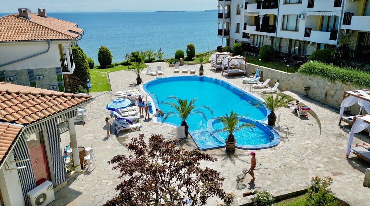 Luxuriöse 3-Zimmer-Wohnung in erster Meereslinie in der VIP-Zone von Sveti Vlas