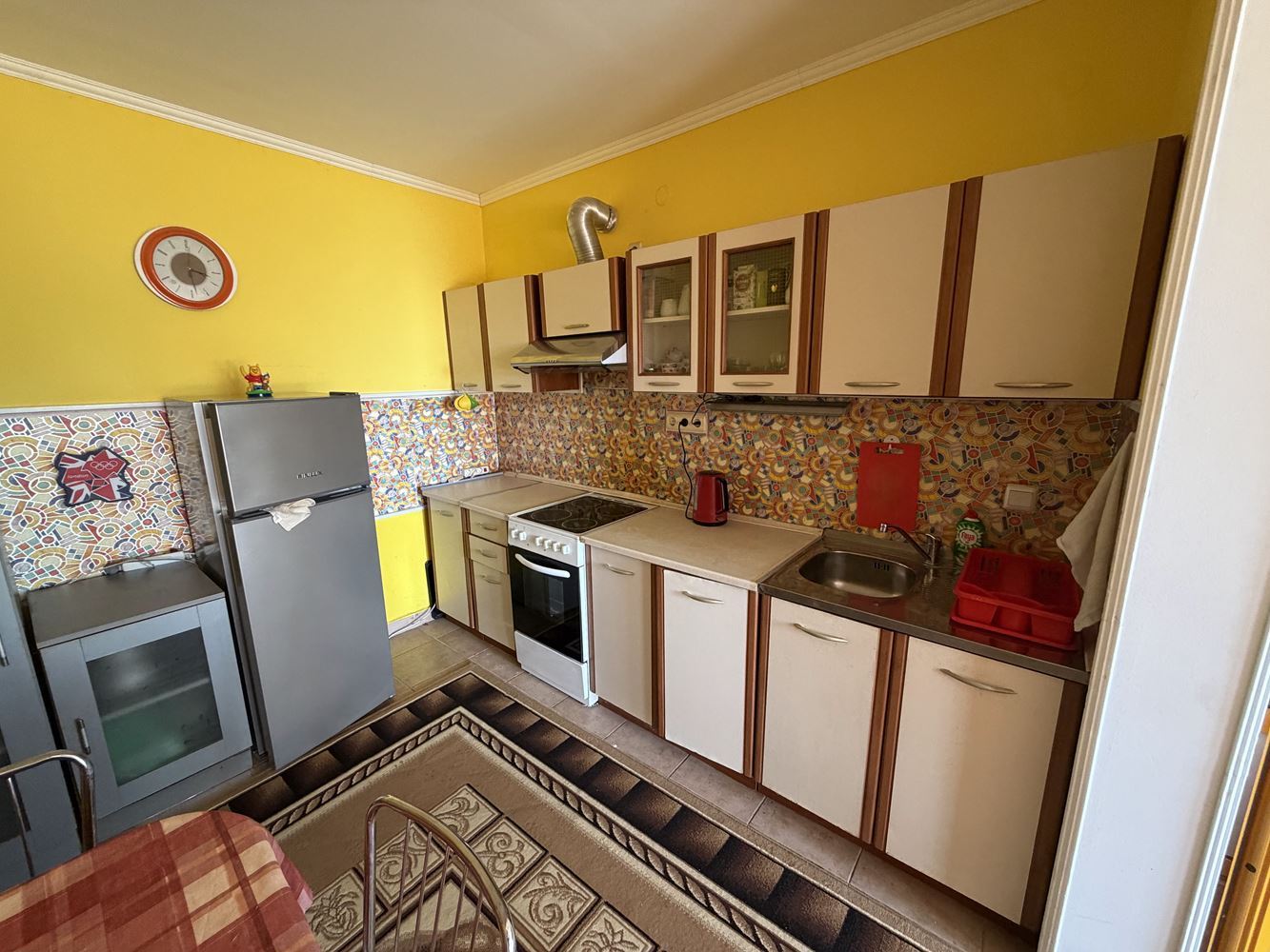 Zweizimmerwohnung mit großzügiger Terrasse und Meerblick in Sveti Vlas – 300 Meter vom Strand entfernt
