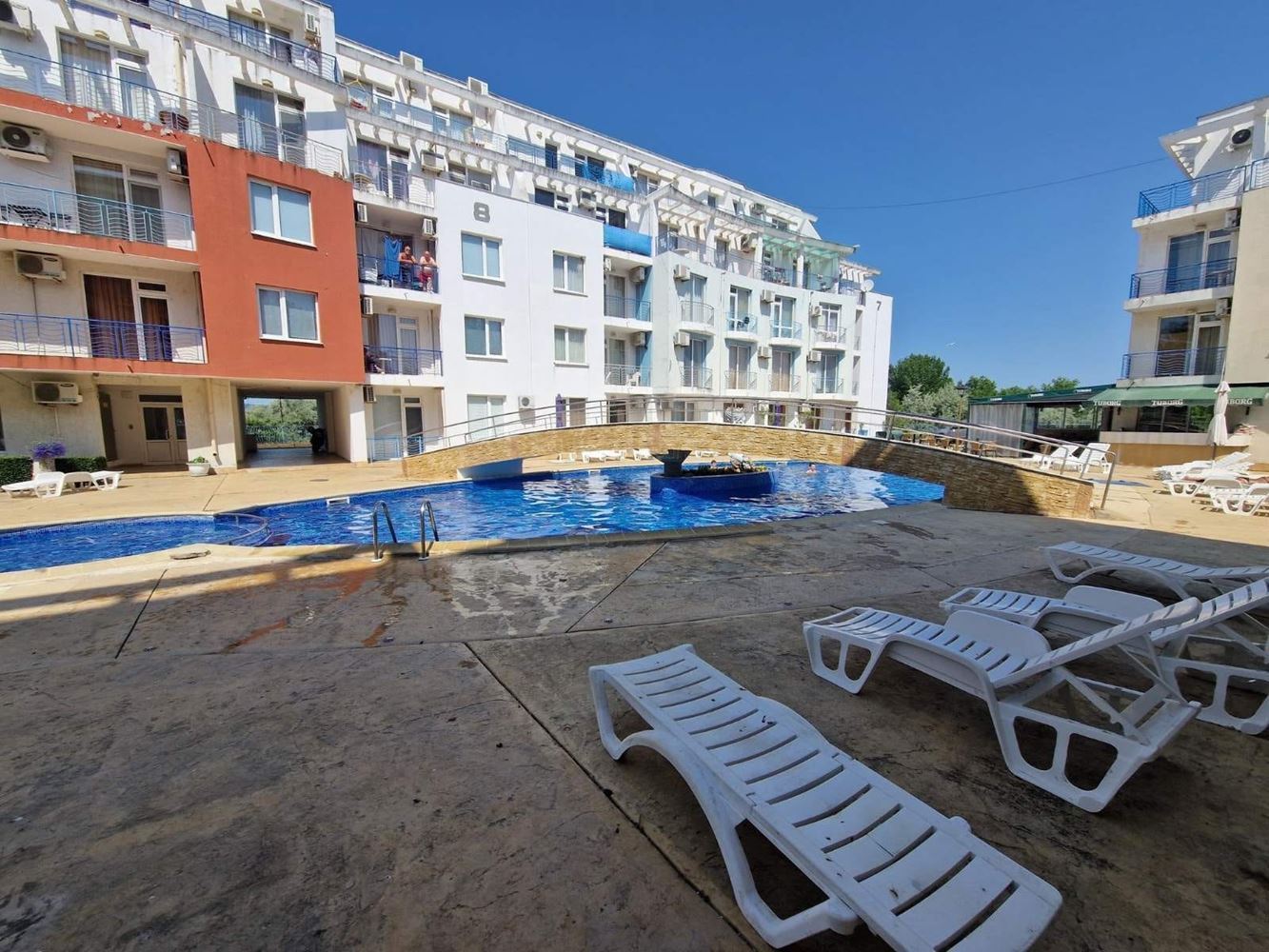 Moderne Zwei-Schlafzimmer-Wohnung in Sonnenstrand – Komfort, Lage und ausgezeichnete Infrastruktur