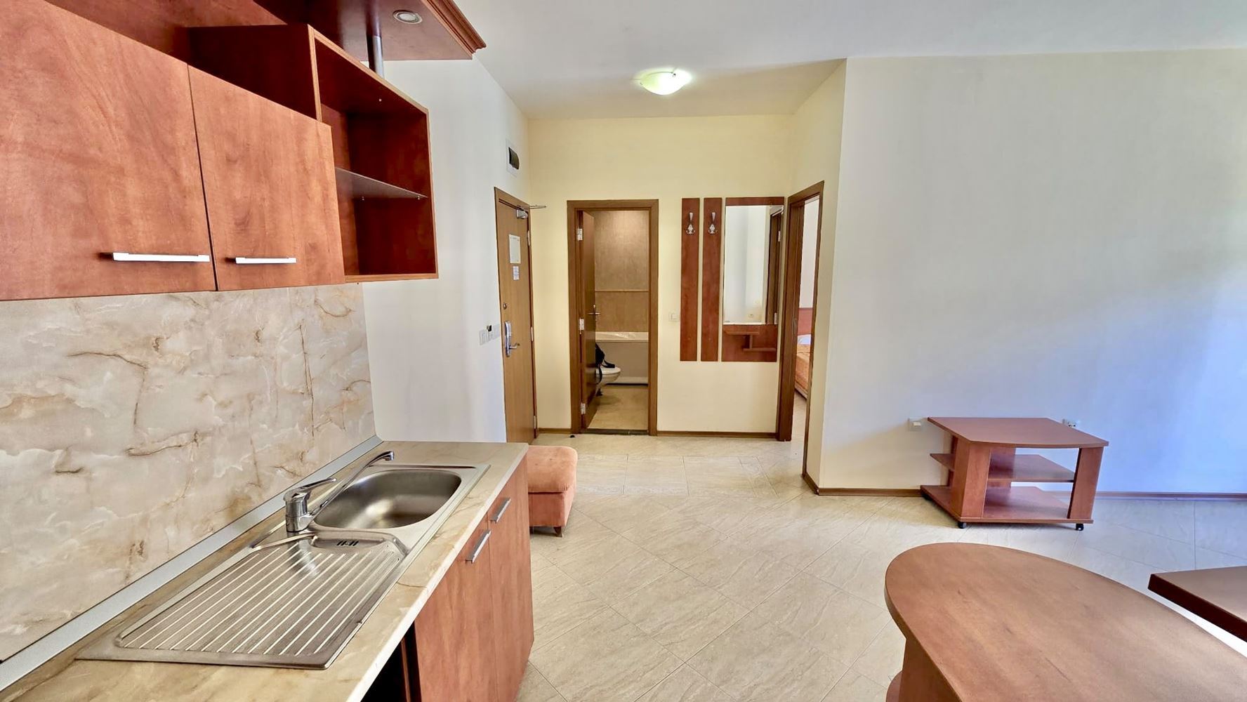 2-Zimmer-Wohnung mit einem Schlafzimmer in der Nähe des Cacao Beach mit Poolblick – fertige Unterlagen und ausgezeichnetes Investitionspotenzial