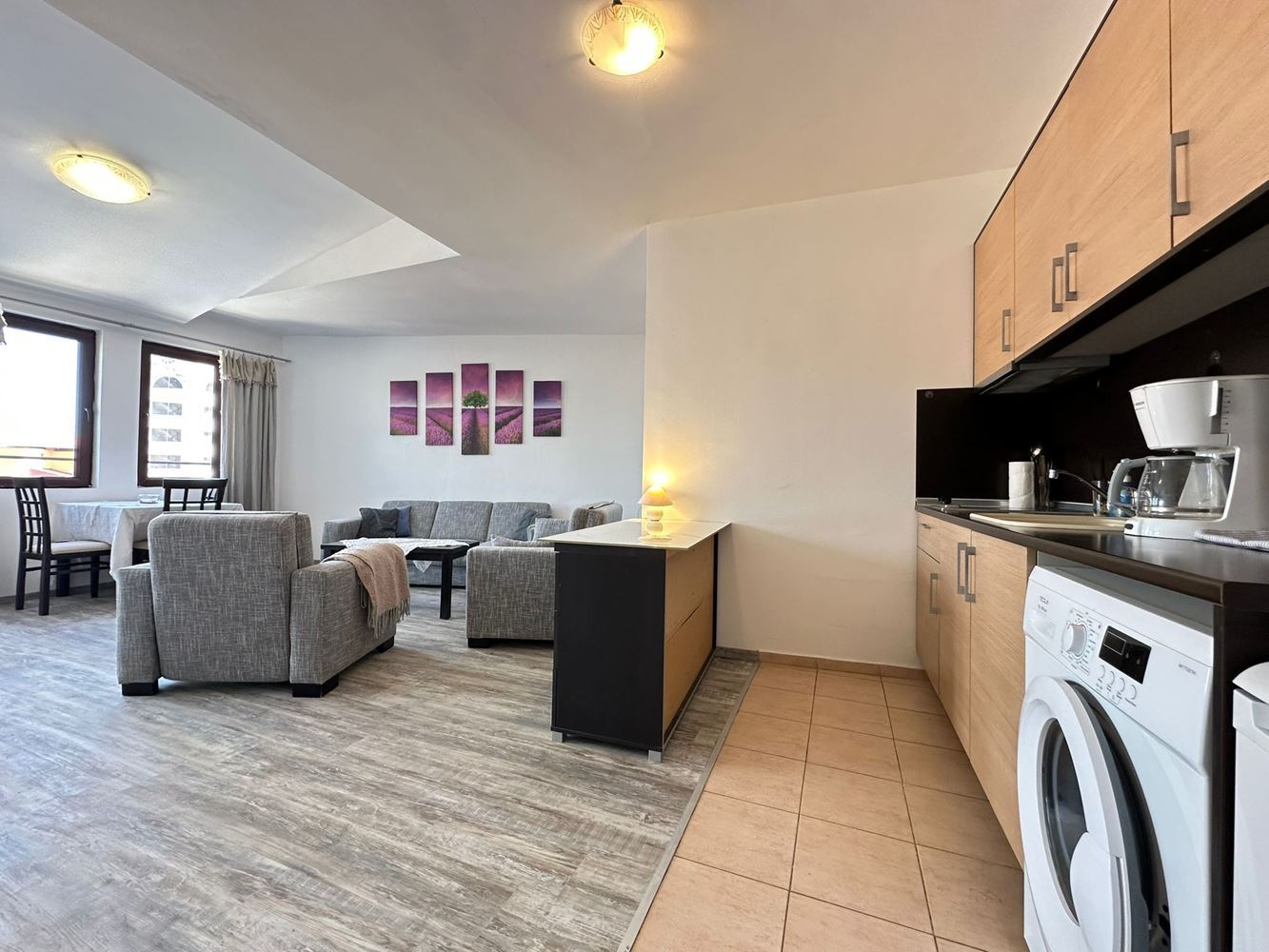 Wohnung mit einem Schlafzimmer in erster Meereslinie in Aheloy – Meeresatmosphäre, luxuriöse Annehmlichkeiten und fertige Unterlagen für den Kaufabschluss