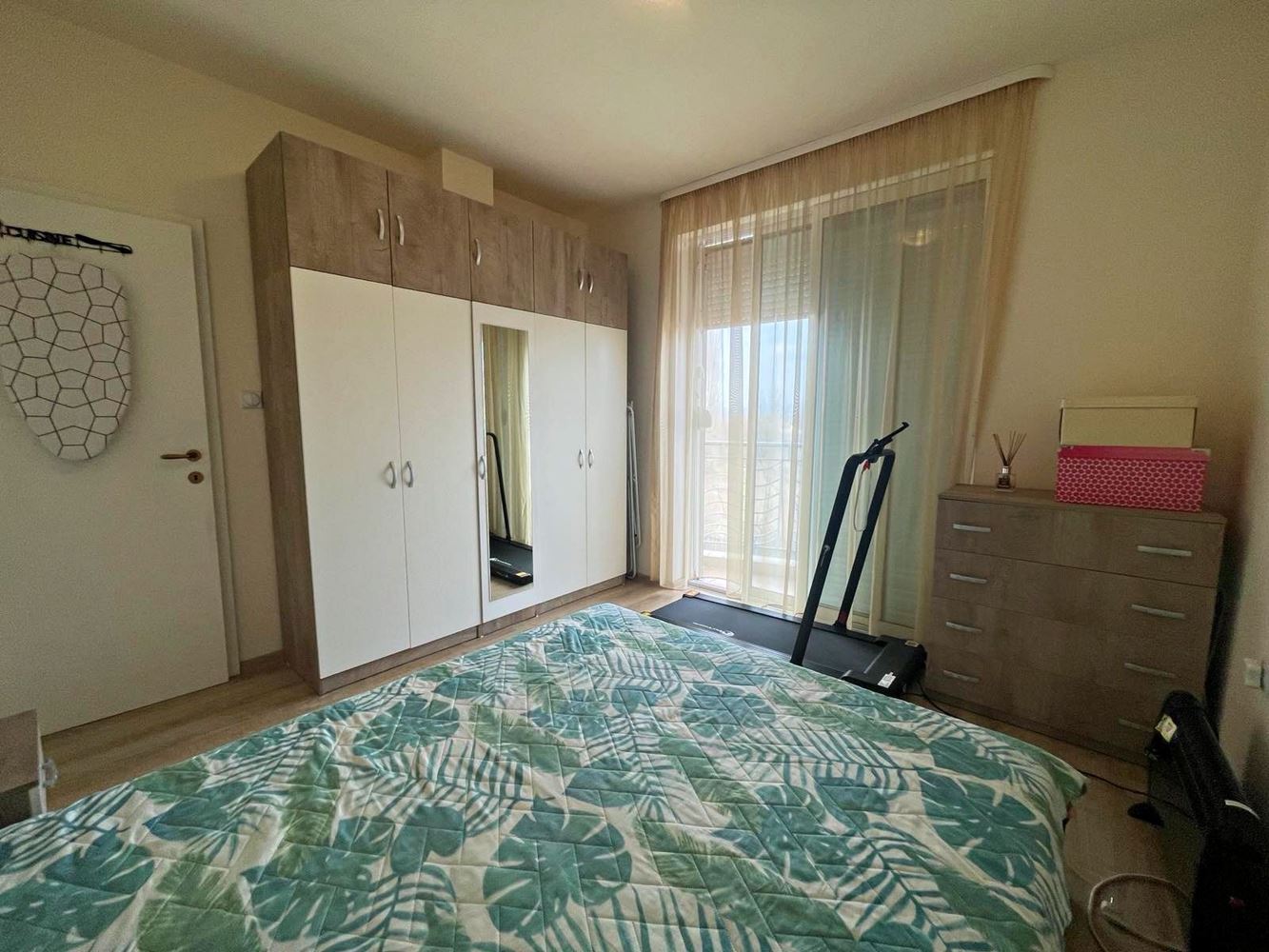 Moderne Zwei-Schlafzimmer-Wohnung in Sonnenstrand – Komfort, Lage und ausgezeichnete Infrastruktur