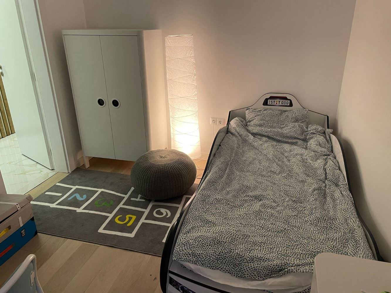 Geräumige Fünfzimmerwohnung mit Meerpanorama in Pomorie – Komfort, Stil und Funktionalität für eine große Familie