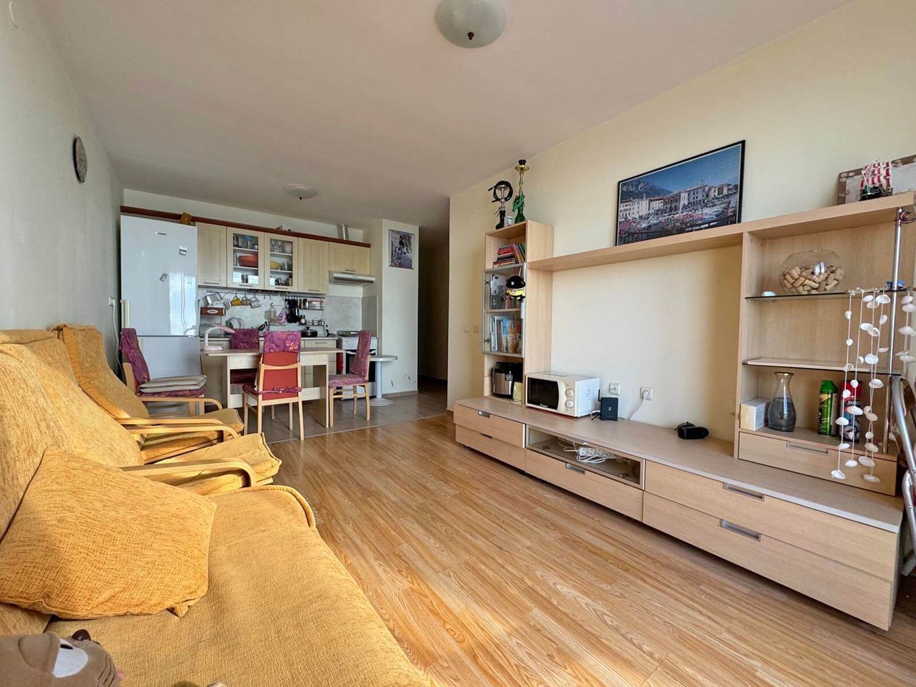 Geräumige 3-Zimmer-Wohnung mit Meer- und Bergpanorama – bezugsfertig