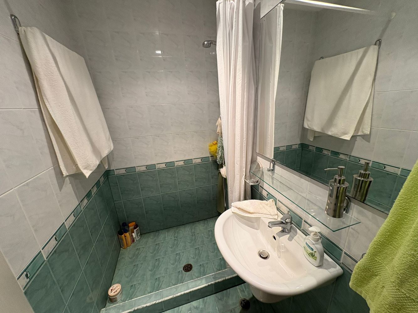 2-Zimmer-Wohnung mit direktem Meerblick in Sveti Vlas – Komfort, Ruhe und Resort-Lebensstil