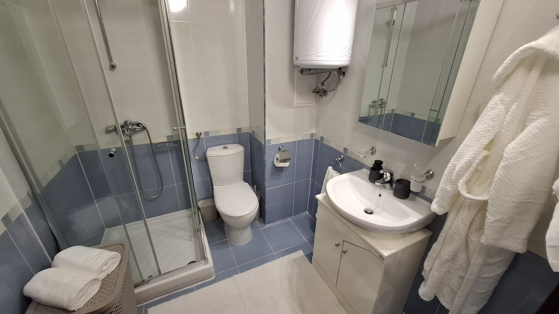 Luxuriöse 3-Zimmer-Wohnung in erster Meereslinie in Sveti Vlas – Exklusive Meeresatmosphäre und erstklassiger Komfort