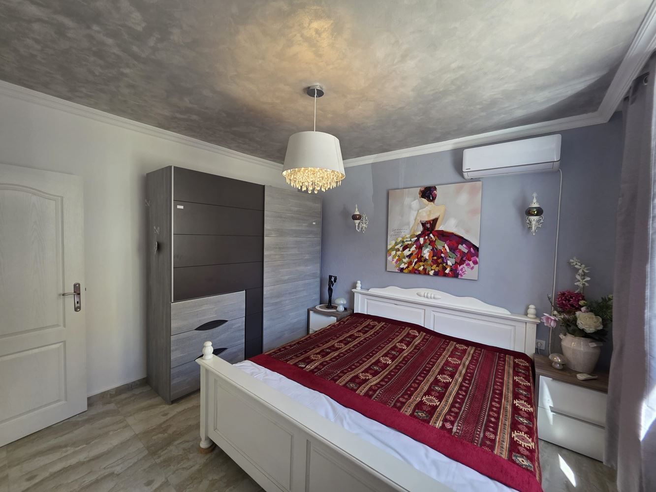 Luxuriöse Drei-Zimmer-Wohnung in einer gepflegten Anlage in Sunny Beach