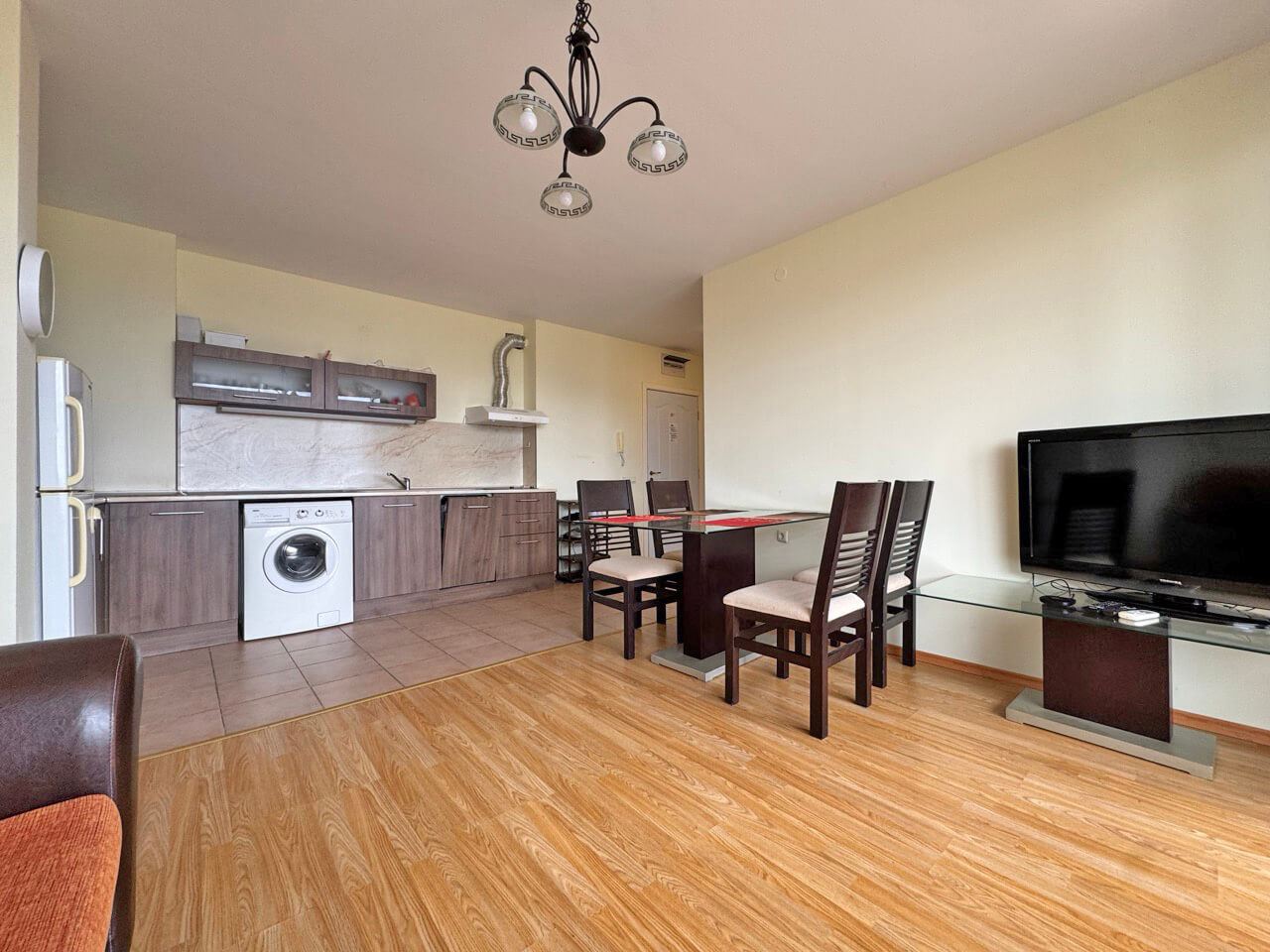 Ein-Zimmer-Wohnung in Sunny Beach – Gemütlichkeit, Komfort und ein erfülltes Leben am Meer